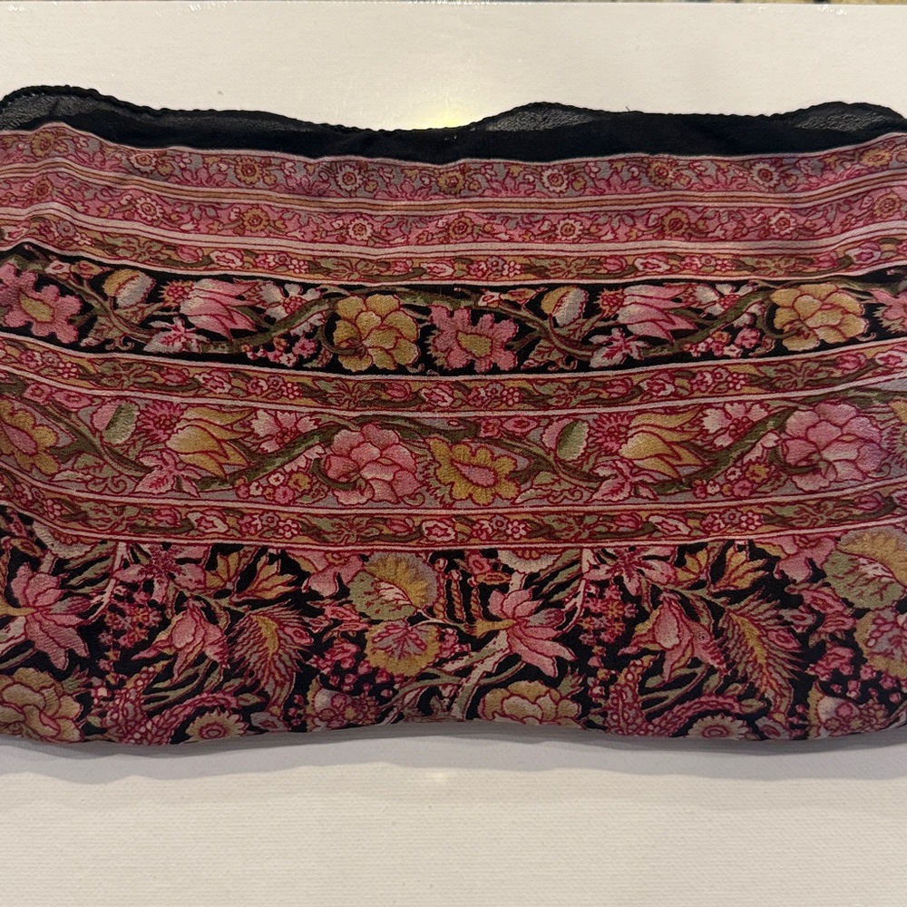 Floral Patterned Silk Scarf - Picture 5 of 6
